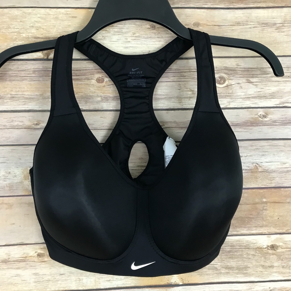 Nike sports bra worn once 38DD